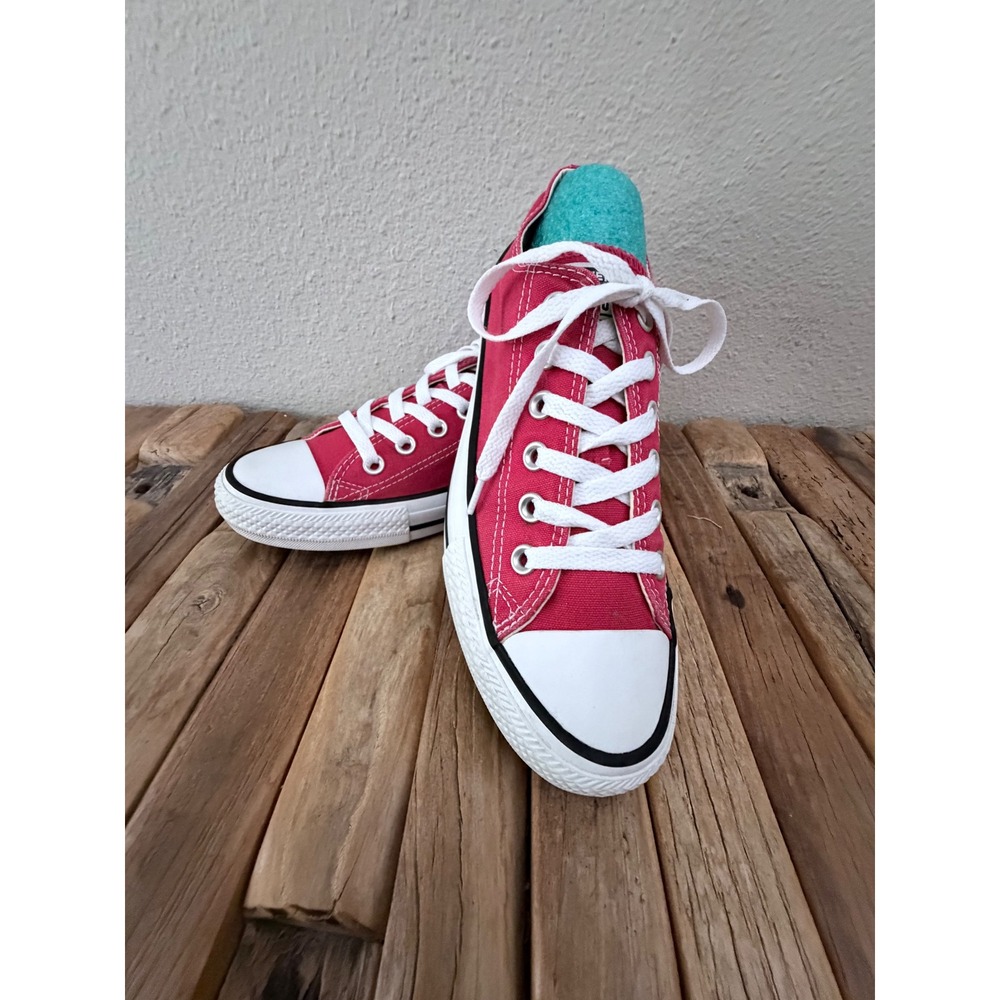 Converse All Star Low Top Sneakers Size 8.5 Womens Red M9696 Chuck Taylor